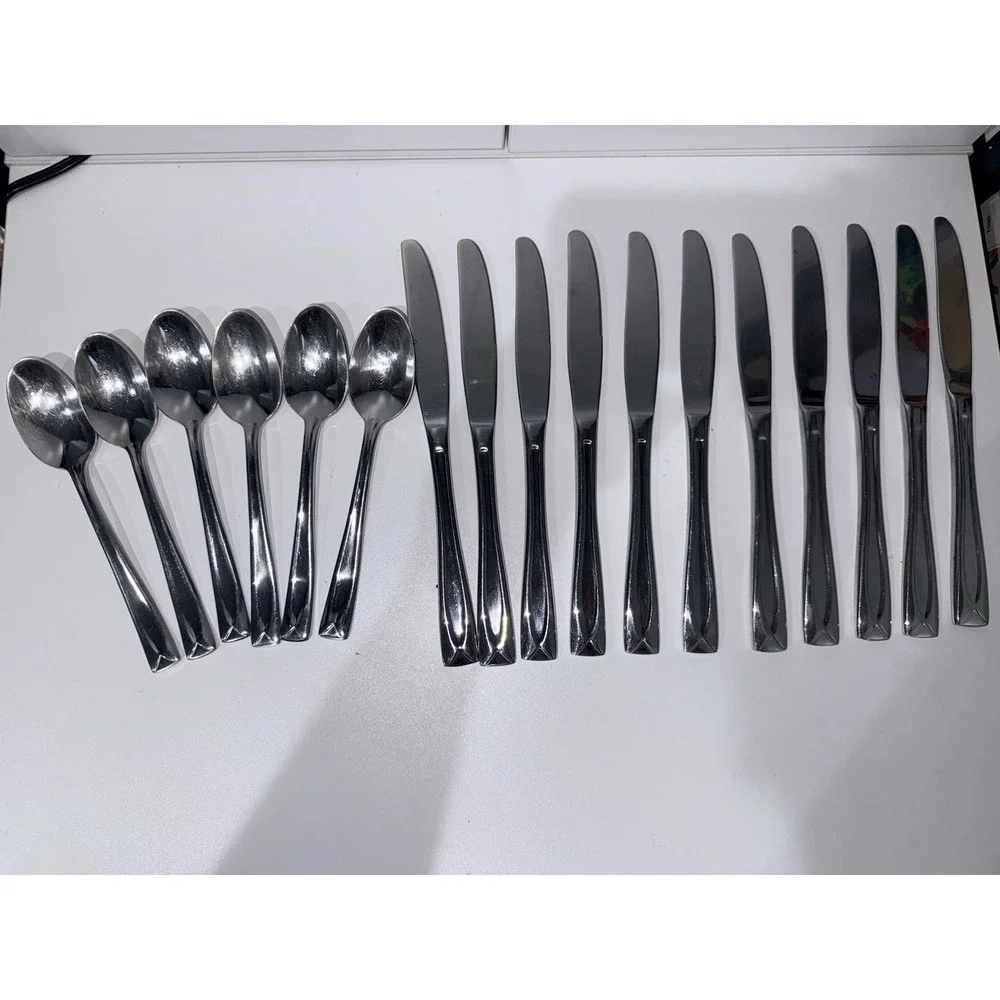 Oneida Satin LINCOLN Stainless Flatware 17 Pieces Knives and Spoons‎ H